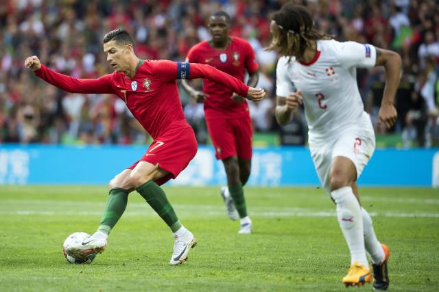 哈利伯顿26+11库里25+10+5 步行者力克勇士