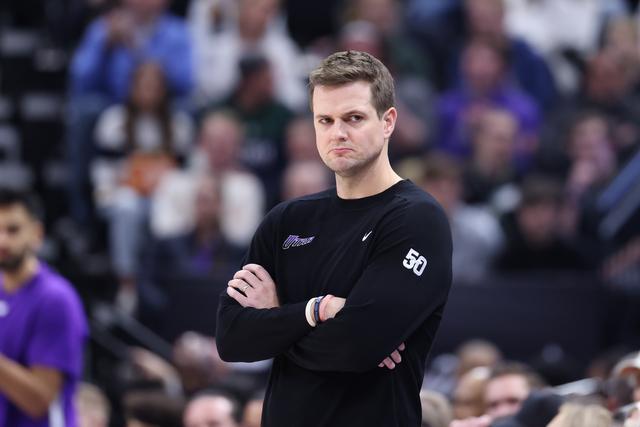 莱利绝杀江苏获首胜 高诗岩6分山东开季三连败